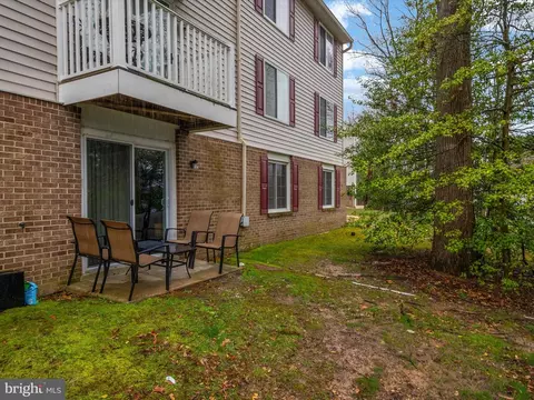 Exterior - 8046 Abbey Ct #D, Pasadena, MD 21122 photo 2 of 7