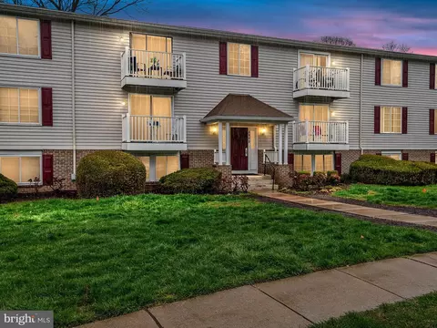 Exterior - 8046 Abbey Ct #D, Pasadena, MD 21122 photo 5 of 7