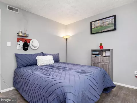 Bedroom - 8046 Abbey Ct #D, Pasadena, MD 21122 photo 3 of 5