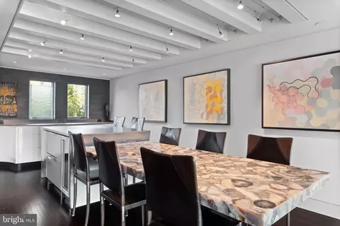 Dining - 302 First St, Annapolis, MD 21403 photo 2 of 3