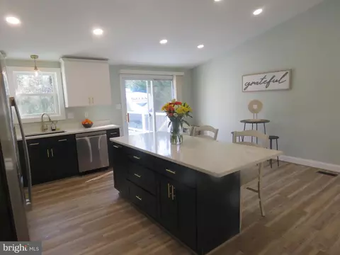 881 Willys Dr, Arnold, MD 21012 photo 9