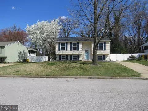 881 Willys Dr, Arnold, MD 21012 photo 2