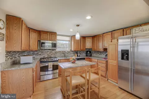 Kitchen - 124 Brent Rd, Arnold, MD 21012 photo 1 of 4