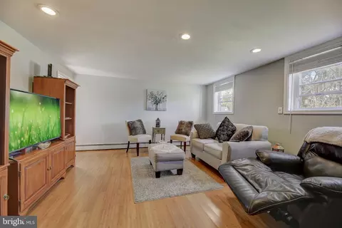 Living - 124 Brent Rd, Arnold, MD 21012 photo 1 of 2
