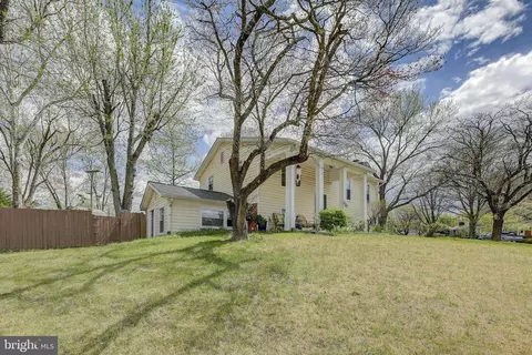 Exterior - 124 Brent Rd, Arnold, MD 21012 photo 1 of 15