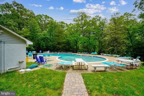 Exterior - 2705 Cassia Dr, Edgewater, MD 21037 photo 10 of 15