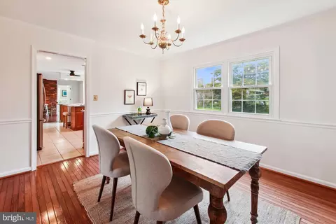Dining - 2705 Cassia Dr, Edgewater, MD 21037 photo 2 of 3