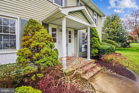 Exterior - 2705 Cassia Dr, Edgewater, MD 21037 photo 3 of 15