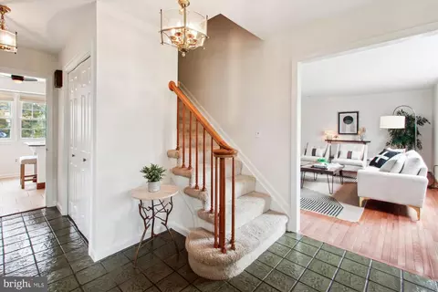 Entry Way - 2705 Cassia Dr, Edgewater, MD 21037 photo 2 of 3