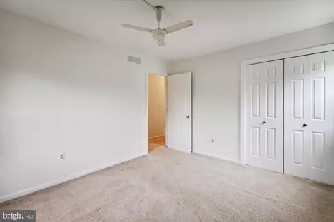 Bedroom - 2705 Cassia Dr, Edgewater, MD 21037 photo 4 of 8