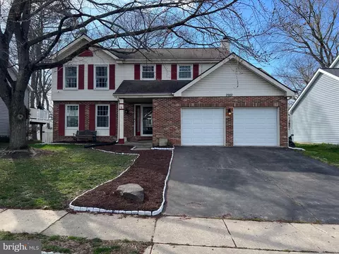 2922 Golden Fleece Dr, Pasadena, MD 21122