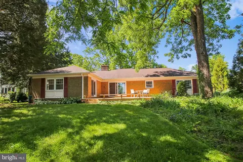3321 Leritz Ln, Edgewater, MD 21037 photo 3