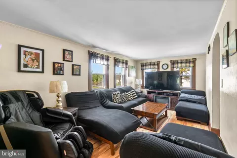 7407 Ridge Rd, Hanover, MD 21076 photo 7