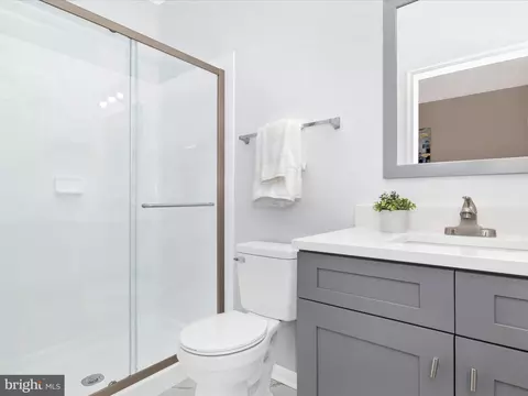 Bath - 8330 Cloud St, Laurel, MD 20724 photo 2 of 5