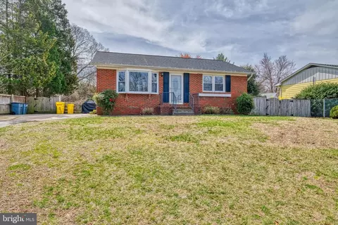 1203 Hillcreek Rd, Pasadena, MD 21122