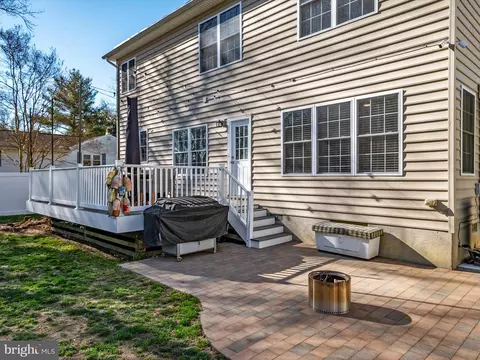 Exterior - 3731 3rd Ave, Edgewater, MD 21037 photo 9 of 14
