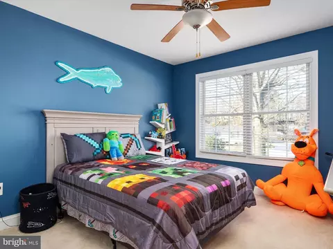 Bedroom - 3731 3rd Ave, Edgewater, MD 21037 photo 4 of 6
