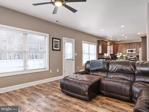 Other - 3731 3rd Ave, Edgewater, MD 21037 photo 2 of 11