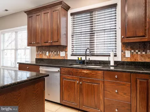 Kitchen - 3731 3rd Ave, Edgewater, MD 21037 photo 3 of 3