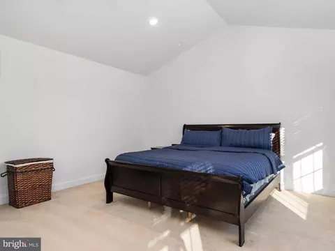 Bedroom - 3731 3rd Ave, Edgewater, MD 21037 photo 3 of 6