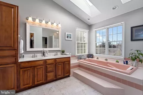 8438 Spring Rd, Pasadena, MD 21122 photo 23
