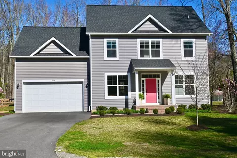 904 Dale St, Edgewater, MD 21037
