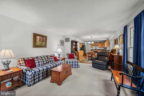 Living - 1509 Bear Claw Ct, Hanover, MD 21076 photo 5 of 6
