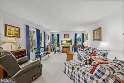 Living - 1509 Bear Claw Ct, Hanover, MD 21076 photo 3 of 6