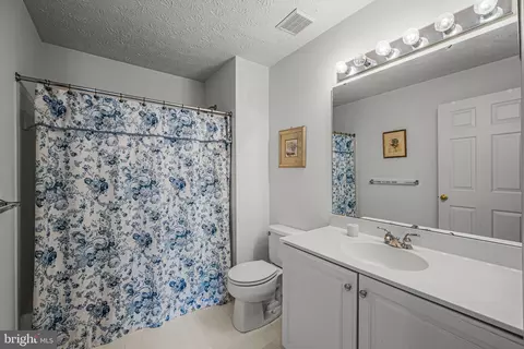 Bath - 1509 Bear Claw Ct, Hanover, MD 21076 photo 4 of 4