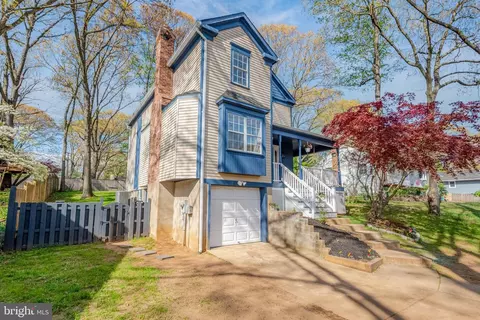 Exterior - 890 Chestnut Tree Dr, Annapolis, MD 21409 photo 4 of 14