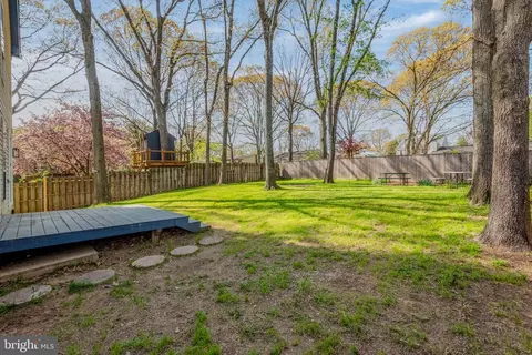 Exterior - 890 Chestnut Tree Dr, Annapolis, MD 21409 photo 12 of 14