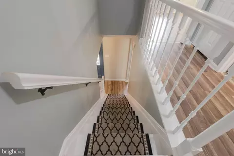 Entry Way - 890 Chestnut Tree Dr, Annapolis, MD 21409 photo 6 of 6