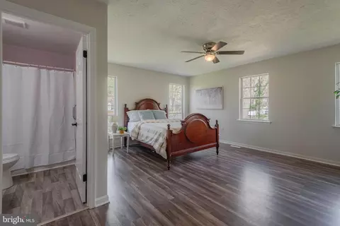 Bedroom - 890 Chestnut Tree Dr, Annapolis, MD 21409 photo 3 of 6
