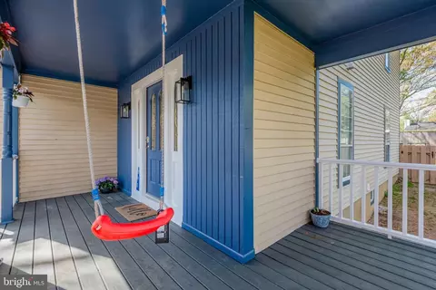 Exterior - 890 Chestnut Tree Dr, Annapolis, MD 21409 photo 6 of 14