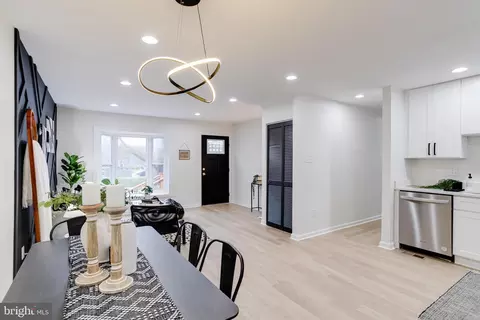 Dining - 271 Whitaker Rd, Pasadena, MD 21122 photo 1 of 2