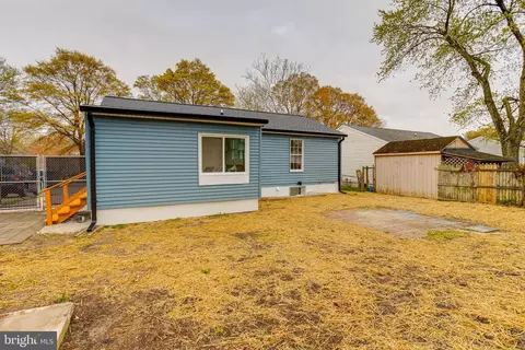 Exterior - 271 Whitaker Rd, Pasadena, MD 21122 photo 2 of 4