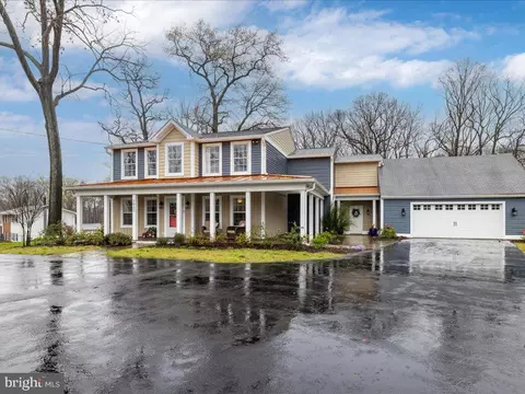 Exterior - 7937 Belhaven Ave, Pasadena, MD 21122 photo 2 of 5