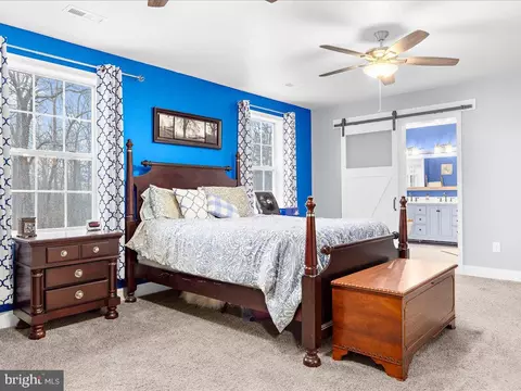 Bedroom - 7937 Belhaven Ave, Pasadena, MD 21122 photo 1 of 10