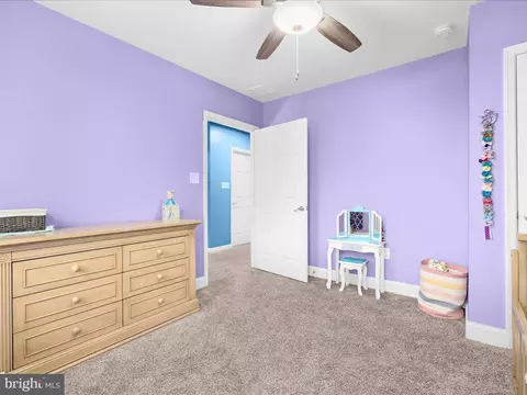 Bedroom - 7937 Belhaven Ave, Pasadena, MD 21122 photo 9 of 10