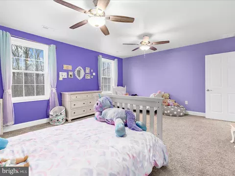 Bedroom - 7937 Belhaven Ave, Pasadena, MD 21122 photo 4 of 10