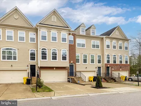 7535 Stonehouse Run Dr, Glen Burnie, MD 21060
