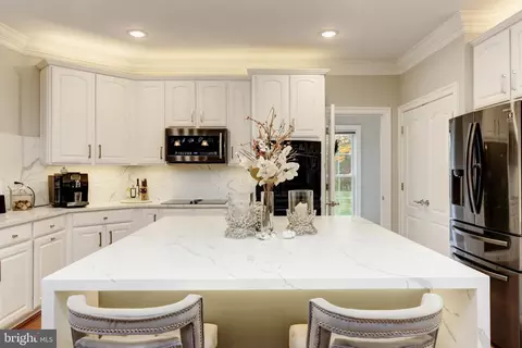 8943 Sahalee Ct, Pasadena, MD 21122 photo 17