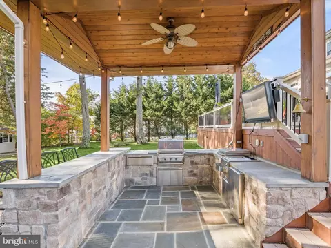 8943 Sahalee Ct, Pasadena, MD 21122 photo 82