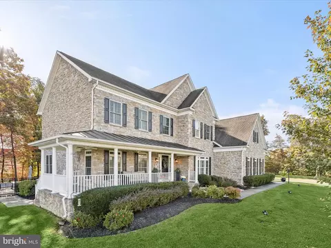 8943 Sahalee Ct, Pasadena, MD 21122 photo 4
