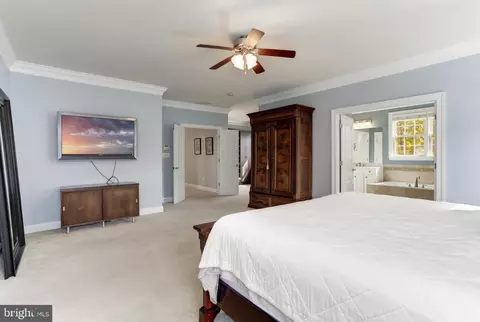 8943 Sahalee Ct, Pasadena, MD 21122 photo 48