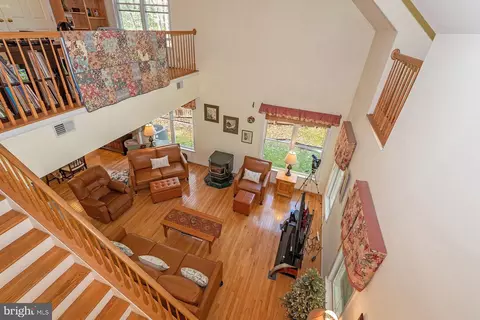 Entry Way - 1601 Michael Ryan Ct, Pasadena, MD 21122 photo 1 of 1