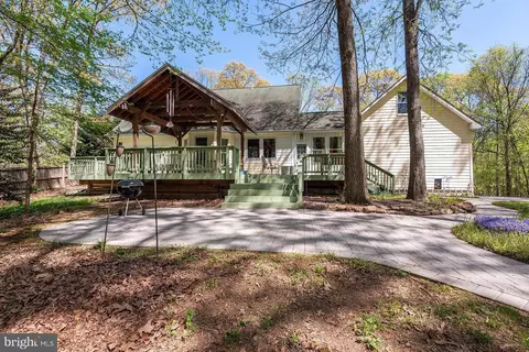 Exterior - 1601 Michael Ryan Ct, Pasadena, MD 21122 photo 8 of 29