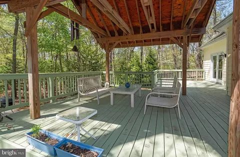 Exterior - 1601 Michael Ryan Ct, Pasadena, MD 21122 photo 13 of 29