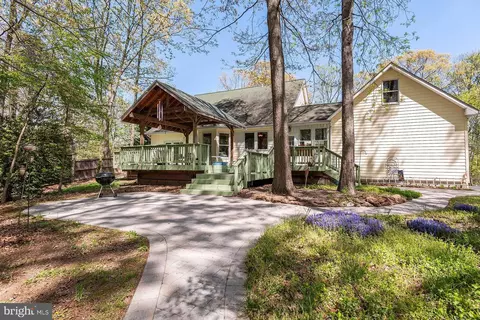 Exterior - 1601 Michael Ryan Ct, Pasadena, MD 21122 photo 9 of 29