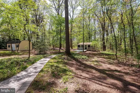 Exterior - 1601 Michael Ryan Ct, Pasadena, MD 21122 photo 18 of 29
